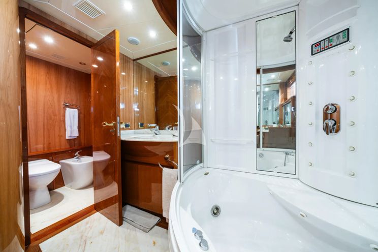 Charter Yacht BEIJA FLORE - Eurocraft 92 - 5 Cabins - St Tropez - Cannes - Monaco - Antibes - French Riviera