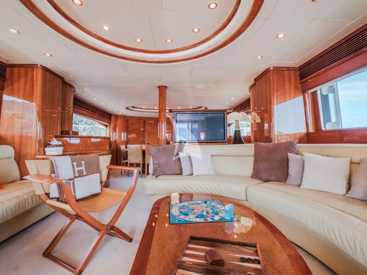 BEIJA FLORE Eurocraft 92 saloon seating BEIJA FLORE Eurocraft 92 saloon seating