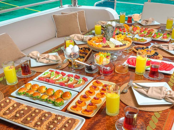 BELGIN SULTAN Custom Sailing Yacht 35m - alfresco feast BELGIN SULTAN Custom Sailing Yacht 35m - alfresco feast