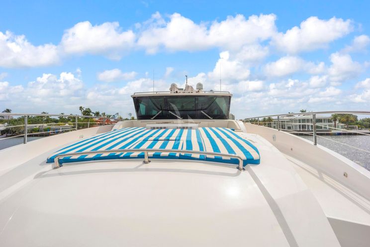Charter Yacht BELLA TU - Horizon 90 - 5 Cabins - Nassau - Ft Lauderdale - Miami - Newport