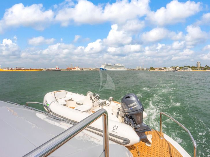 BELLA TU Horizon 90 Tender BELLA TU Horizon 90 Tender