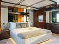 BELLA DONNA Riva Dolcevita 110 - master cabin bed BELLA DONNA Riva Dolcevita 110 - master cabin bed