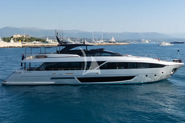 Charter Yacht BELLA DONNA - Riva Dolcevita 110 - 5 Cabins - Antibes - Cannes - St Tropez - French Riviera