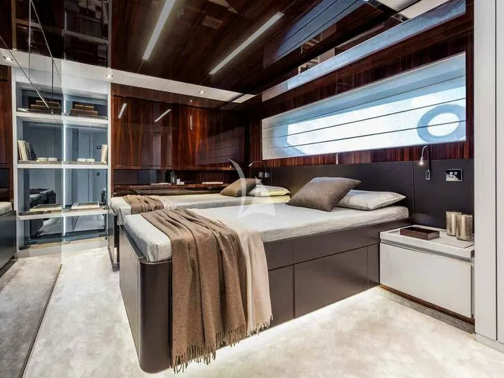 BELLA DONNA Riva Dolcevita 110 - twin cabin BELLA DONNA Riva Dolcevita 110 - twin cabin