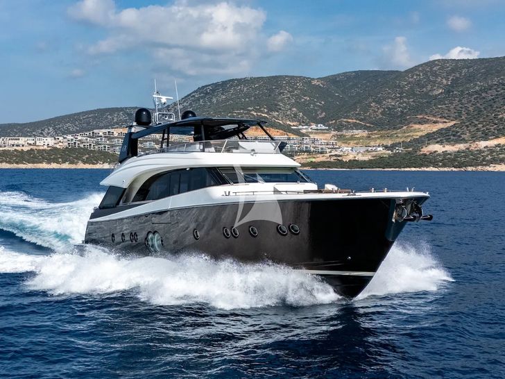 BELLA LUNA Monte Carlo 26m - cruising BELLA LUNA Monte Carlo 26m - cruising