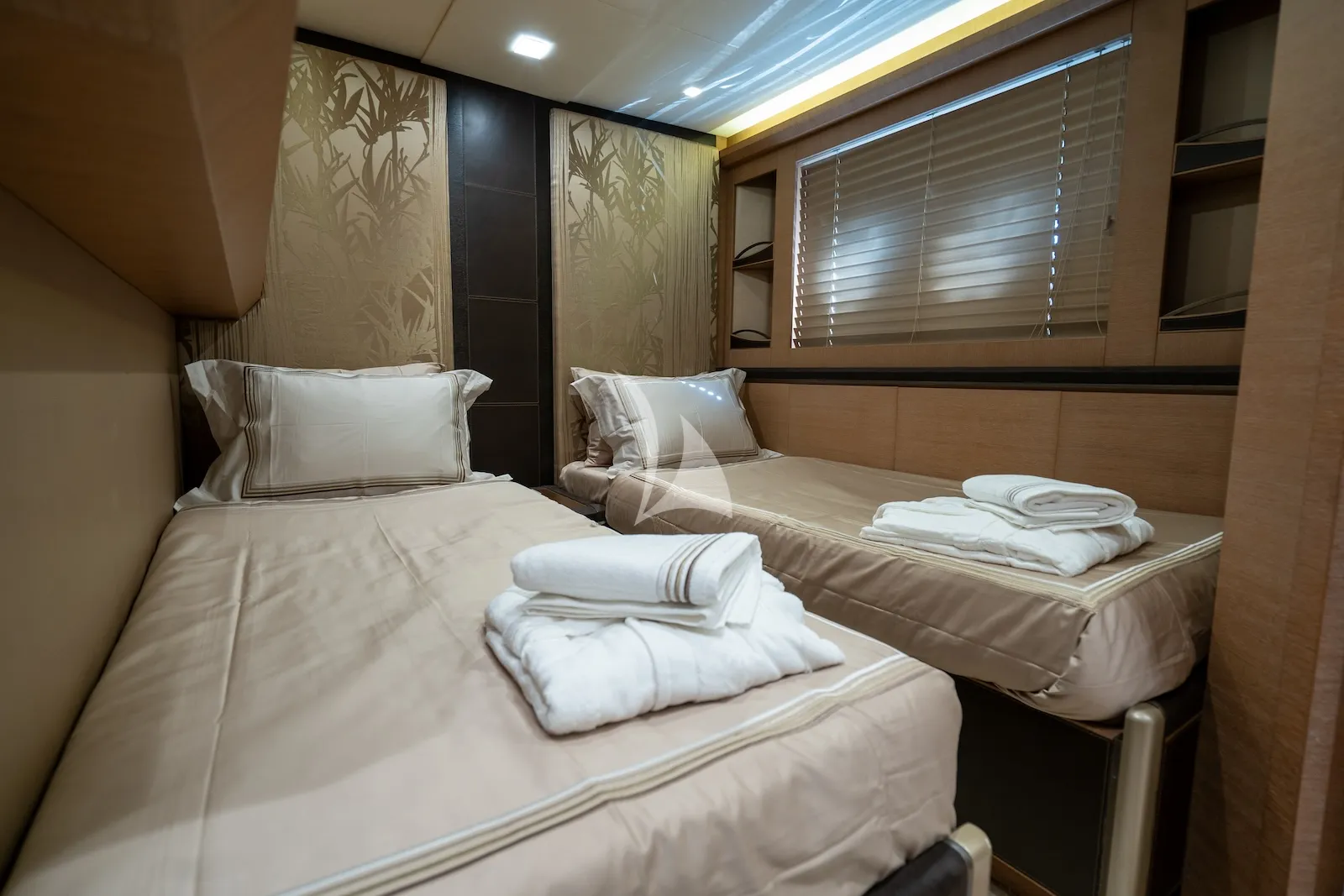 BELLA LUNA Monte Carlo 26m - twin cabin