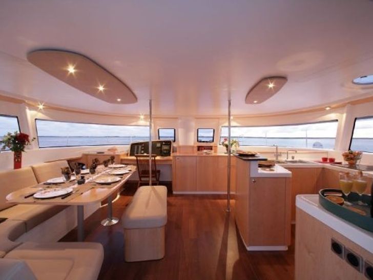 BELLAMAGGIO Fountaine Pajot Salina 48 - interior BELLAMAGGIO Fountaine Pajot Salina 48 - interior