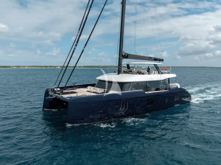 BELLDIA Sunreef 80 - cruising BELLDIA Sunreef 80 - cruising