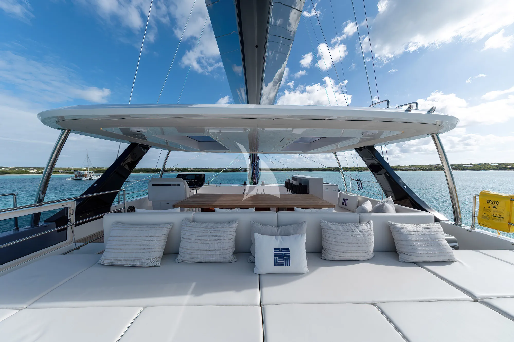 Charter Yacht BELLDIA - Sunreef 80 - 4 Cabins - Nassau - Exumas - Bahamas