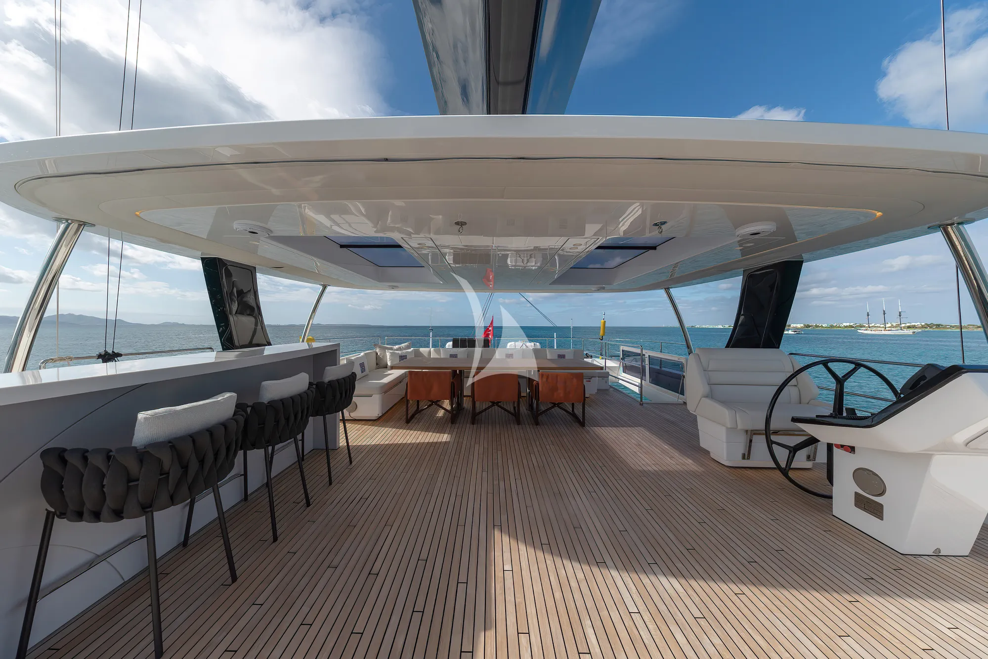 Charter Yacht BELLDIA - Sunreef 80 - 4 Cabins - Nassau - Exumas - Bahamas