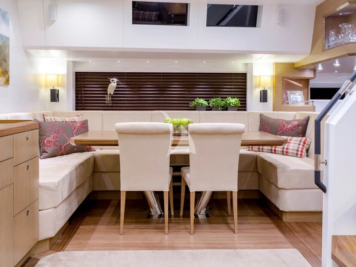 BELLKARA Conrad 26m - indoor dining BELLKARA Conrad 26m - indoor dining