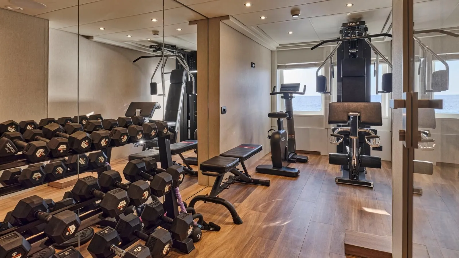 BENIK Heesen Gym