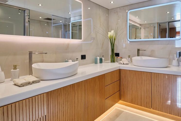 Charter Yacht BENIK I - Heesen 4000 - 7 Cabins - Athens - Mykonos - Paros - Cyclades - Greece
