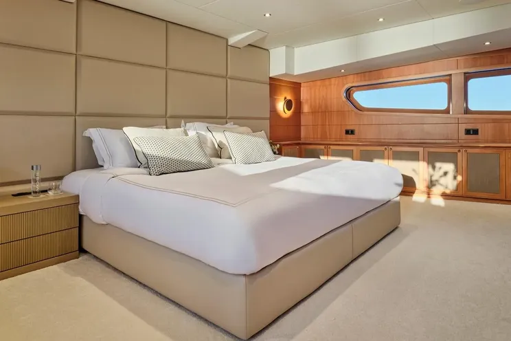 Charter Yacht BENIK I - Heesen 4000 - 7 Cabins - Athens - Mykonos - Paros - Cyclades - Greece