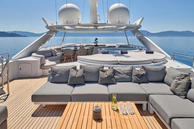 Charter Yacht BENIK I - Heesen 4000 - 7 Cabins - Athens - Mykonos - Paros - Cyclades - Greece