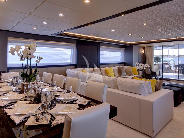 NOEMA Cantieri di Pisa 33m - dining area and saloon NOEMA Cantieri di Pisa 33m - dining area and saloon