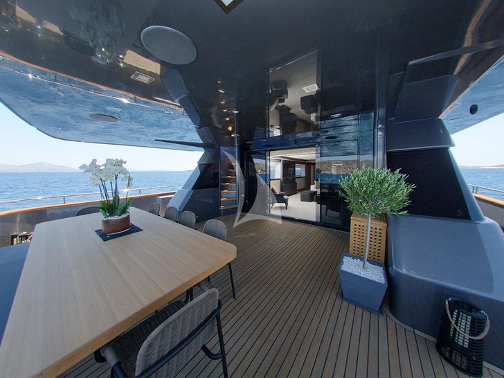 NOEMA Cantieri di Pisa 33m - aft alfresco dining area NOEMA Cantieri di Pisa 33m - aft alfresco dining area