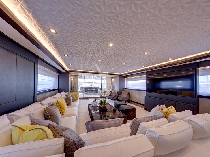 NOEMA Cantieri di Pisa 33m - saloon seating area NOEMA Cantieri di Pisa 33m - saloon seating area