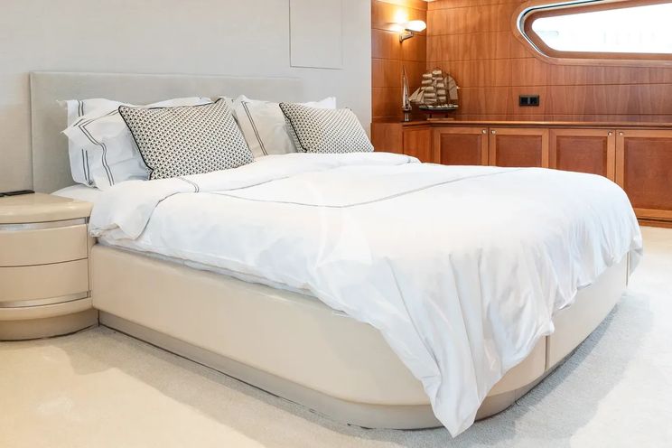 Charter Yacht BENIK I - Heesen 4000 - 7 Cabins - Athens - Mykonos - Paros - Cyclades - Greece