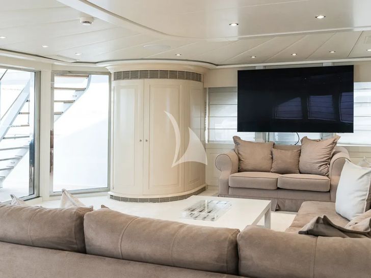 BENIK I Heesen 4000 - sky lounge BENIK I Heesen 4000 - sky lounge