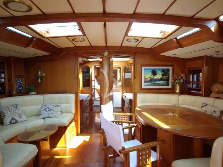 BERNIC II CNB Ketch 22m - saloon BERNIC II CNB Ketch 22m - saloon