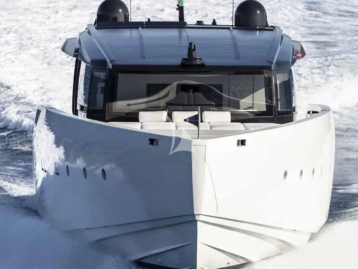 BESTIA Sanlorenzo SP110 - bow view BESTIA Sanlorenzo SP110 - bow view