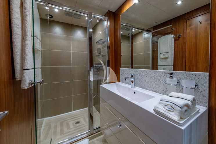 Charter Yacht BEST OF ME - Sunseeker 28m - 4 Cabins - Palma - Mallorca - Ibiza - Balearics - Spain