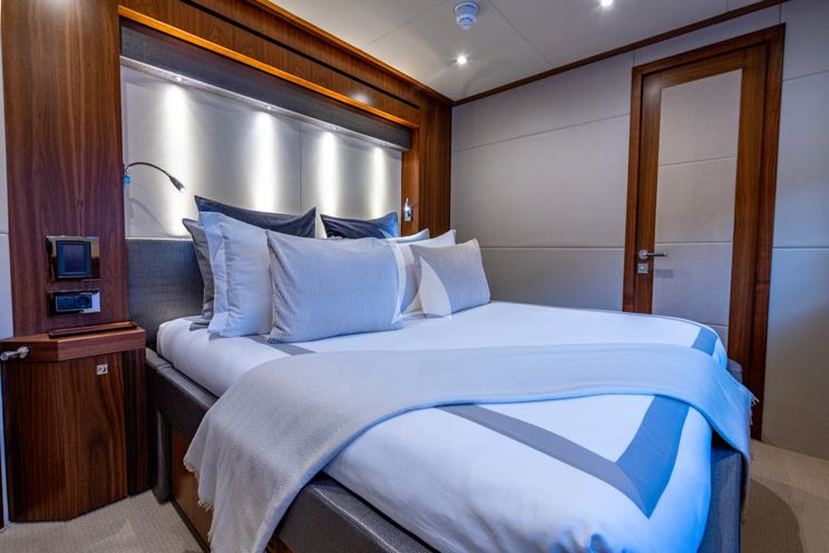 Charter Yacht BEST OF ME - Sunseeker 28m - 4 Cabins - Palma - Mallorca - Ibiza - Balearics - Spain