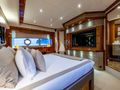 BEST OF ME Sunseeker 28m - master cabin bed and TV BEST OF ME Sunseeker 28m - master cabin bed and TV