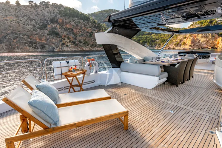 Charter Yacht BEST OF ME - Sunseeker 28m - 4 Cabins - Palma - Mallorca - Ibiza - Balearics - Spain