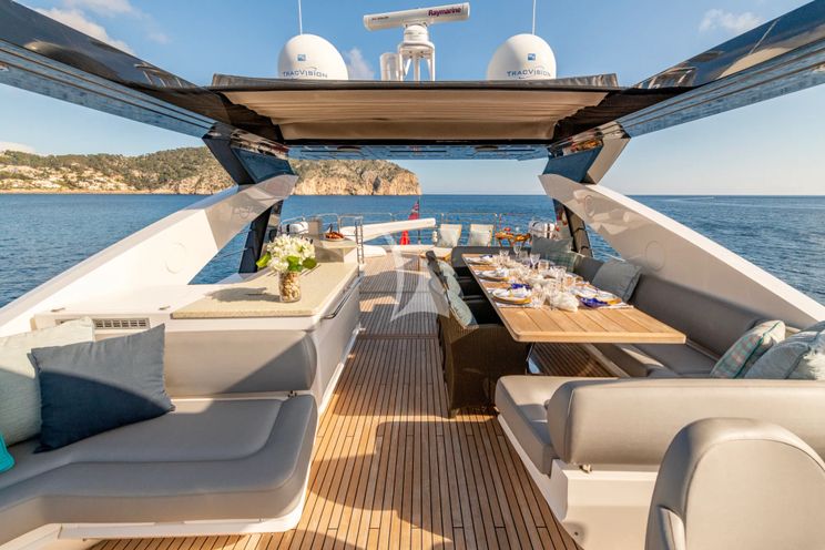 Charter Yacht BEST OF ME - Sunseeker 28m - 4 Cabins - Palma - Mallorca - Ibiza - Balearics - Spain
