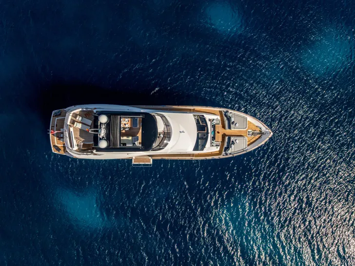 BEST OF ME Sunseeker 28m - top aerial shot BEST OF ME Sunseeker 28m - top aerial shot