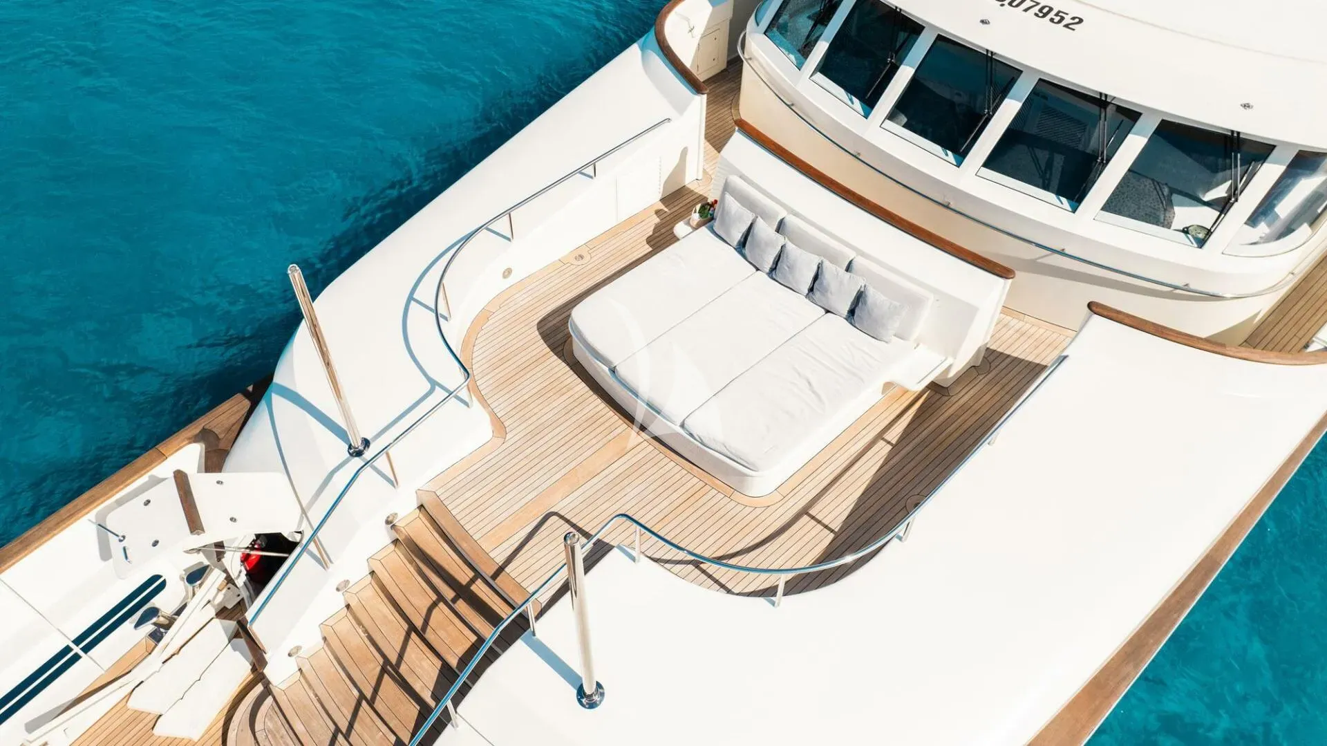 BG Feadship 46m - foredeck