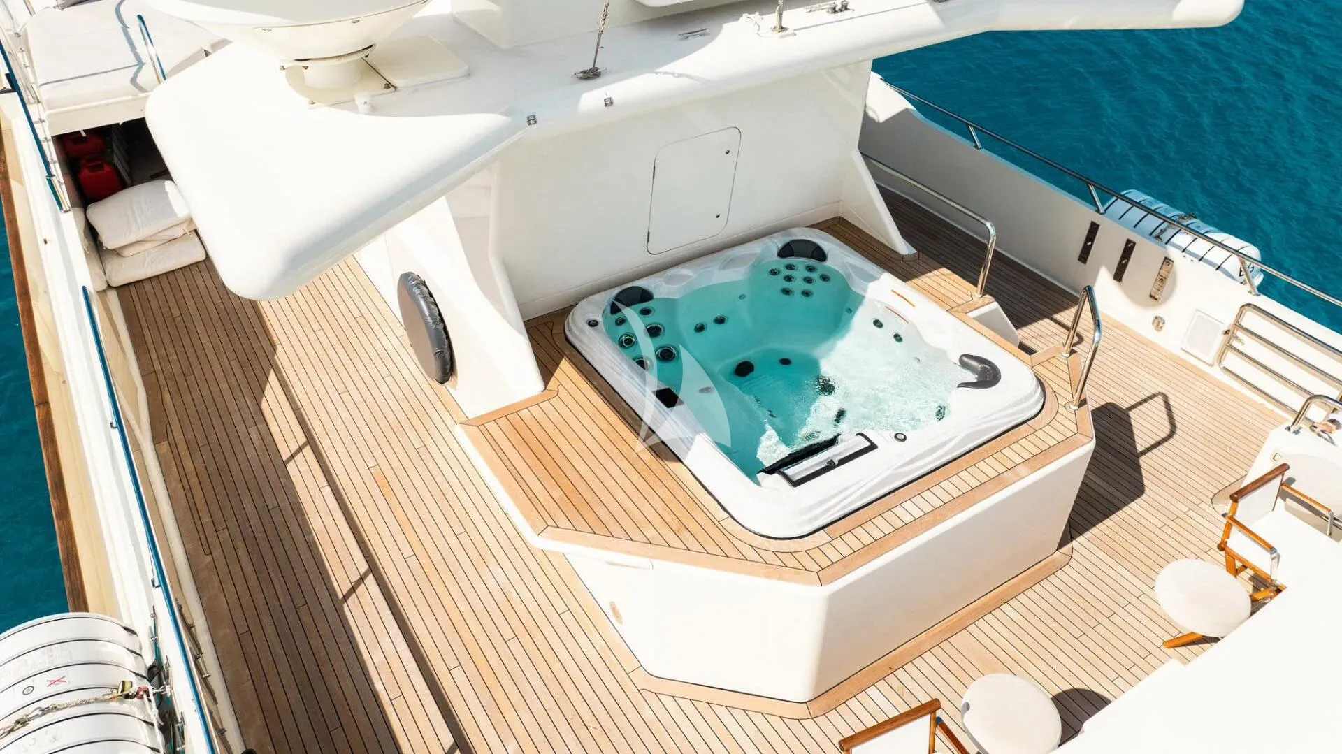 BG Feadship 46m - jacuzzi