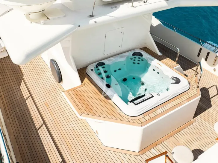 BG Feadship 46m - jacuzzi BG Feadship 46m - jacuzzi