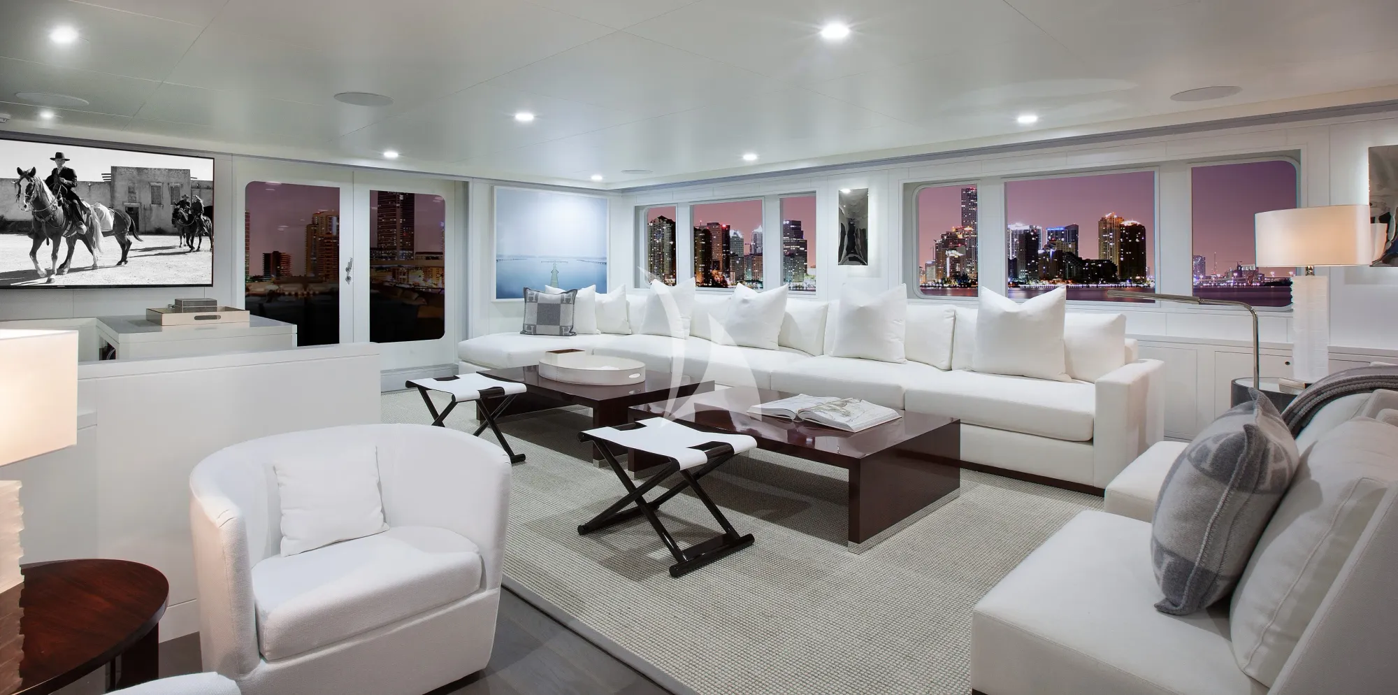 BG Feadship 46m - main saloon