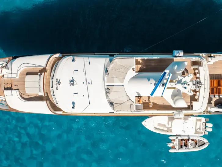 BG Feadship 46m - top shot BG Feadship 46m - top shot