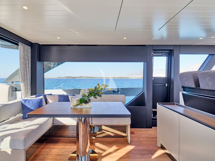 DUCHESS Bluegame BGX63 - dining area DUCHESS Bluegame BGX63 - dining area