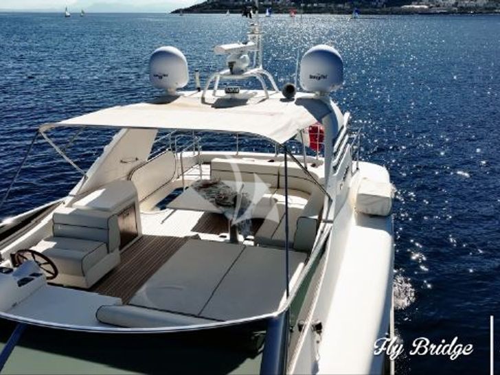 BIANCA II Canados 72 flybridge bronzing area BIANCA II Canados 72 flybridge bronzing area