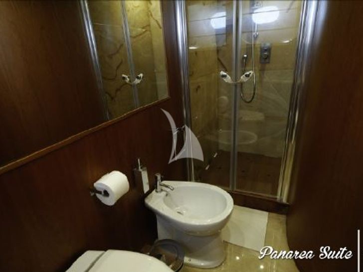 BIANCA II Canados 72 master cabin bathroom BIANCA II Canados 72 master cabin bathroom