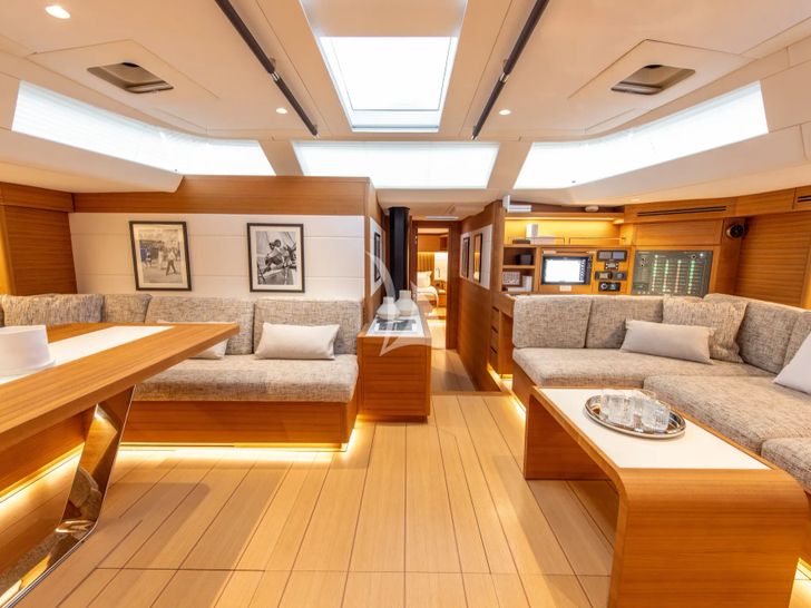 BIANCA Grand Soleil 72 LC - saloon seating BIANCA Grand Soleil 72 LC - saloon seating