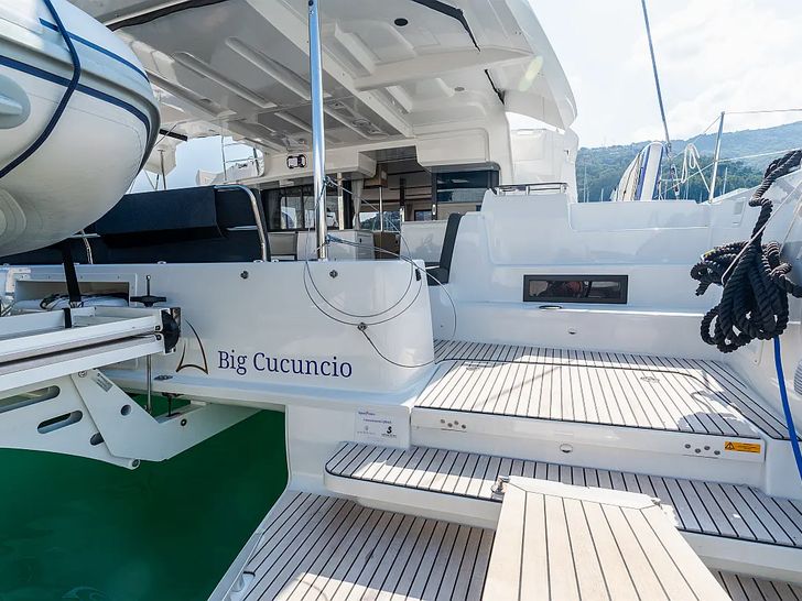 BIG CUCUNCIO Lagoon 46 - stern BIG CUCUNCIO Lagoon 46 - stern