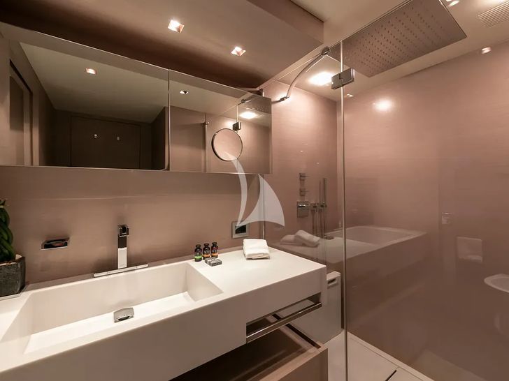 BILLA Admiral 42m twin cabin bathroom BILLA Admiral 42m twin cabin bathroom