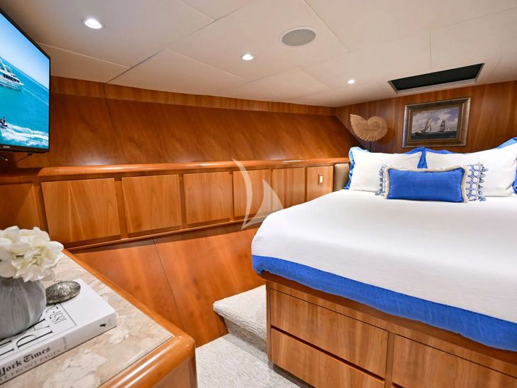 BIRDY Broward 110 - VIP cabin 1 BIRDY Broward 110 - VIP cabin 1