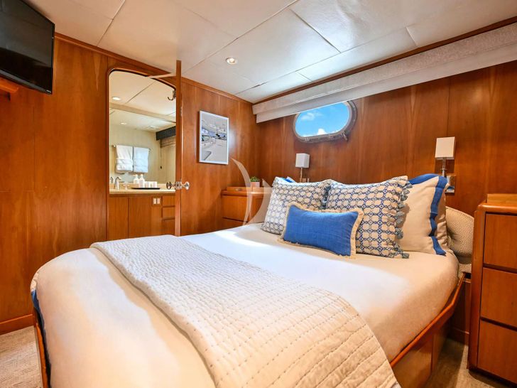 BIRDY Broward 110 - VIP cabin 2 BIRDY Broward 110 - VIP cabin 2