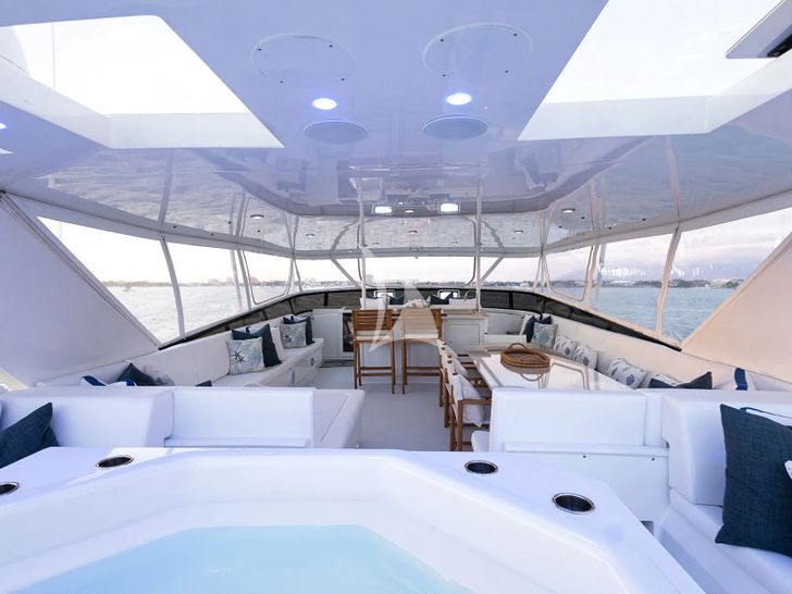 BIRDY Broward 110 - flybridge BIRDY Broward 110 - flybridge