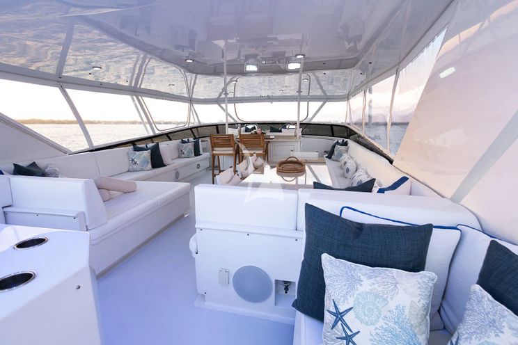 Charter Yacht BIRDY - Broward 110 - 4 Cabins - Nassau - Exumas - Bahamas