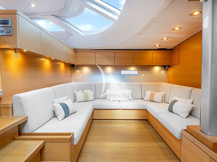 BLACK LION Perini Navi 30m - seating area BLACK LION Perini Navi 30m - seating area