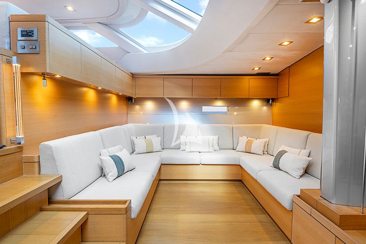 Charter Yacht BLACK LION - Perini Navi 30m - 4 Cabins - Athens - Mykonos - Paros - Cyclades - Greece