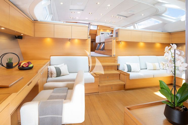 Charter Yacht BLACK LION - Perini Navi 30m - 4 Cabins - Athens - Mykonos - Paros - Cyclades - Greece